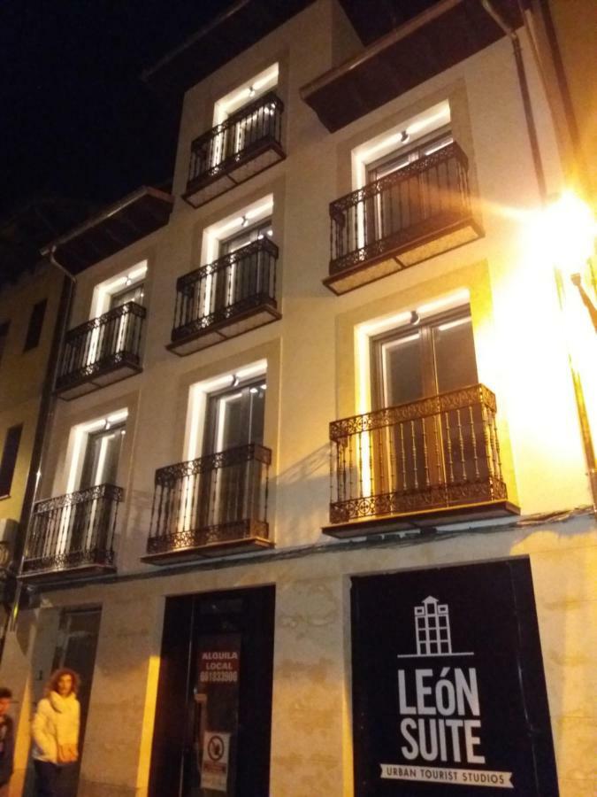 Leon Suite Urban Studios Ngoại thất bức ảnh