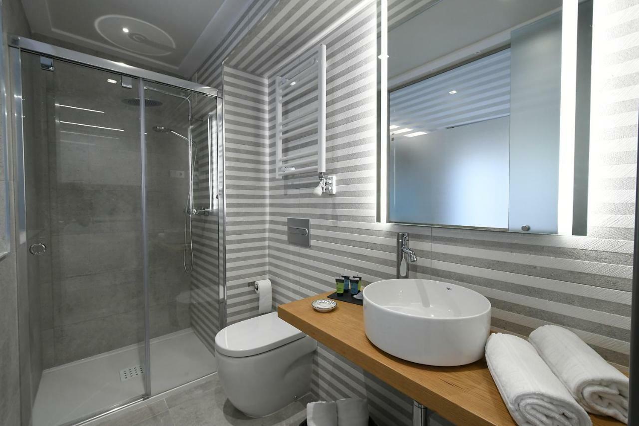 Leon Suite Urban Studios Ngoại thất bức ảnh